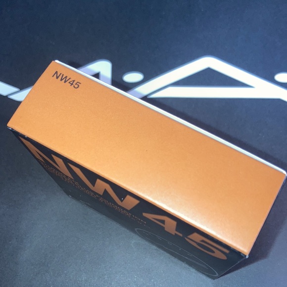 x1 MAC NW45 STUDIO FIX POWDER PLUS FOUNDATION BRAND NEW BOXED - Picture 5 of 13